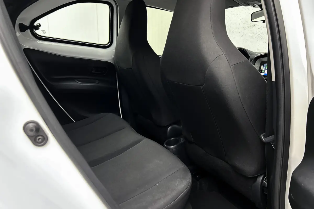 1.0 VVT-i MT | Apple Carplay | Airco | Cruise control
