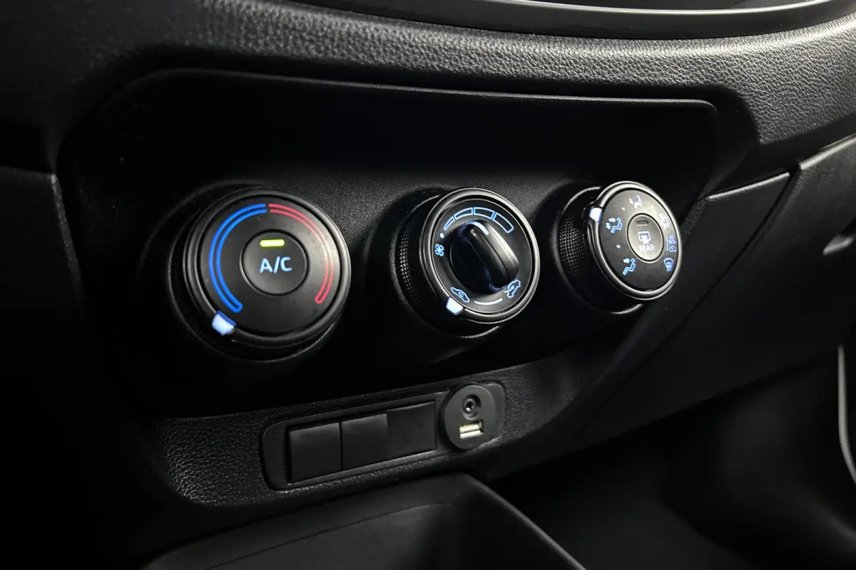 1.0 VVT-i MT | Apple Carplay | Airco | Cruise control