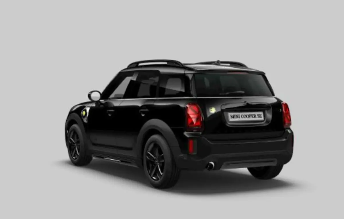 Cooper ALL4 Active Cruise Control - Elektrisch verwarmde/verstelbare stoelen - Comfort acces - Driving Assistant - Head up - Getinte ruiten - Achteruitrijcamera - MINI Navigatiesysteem -