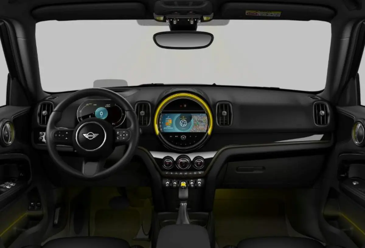 Cooper ALL4 Active Cruise Control - Elektrisch verwarmde/verstelbare stoelen - Comfort acces - Driving Assistant - Head up - Getinte ruiten - Achteruitrijcamera - MINI Navigatiesysteem -