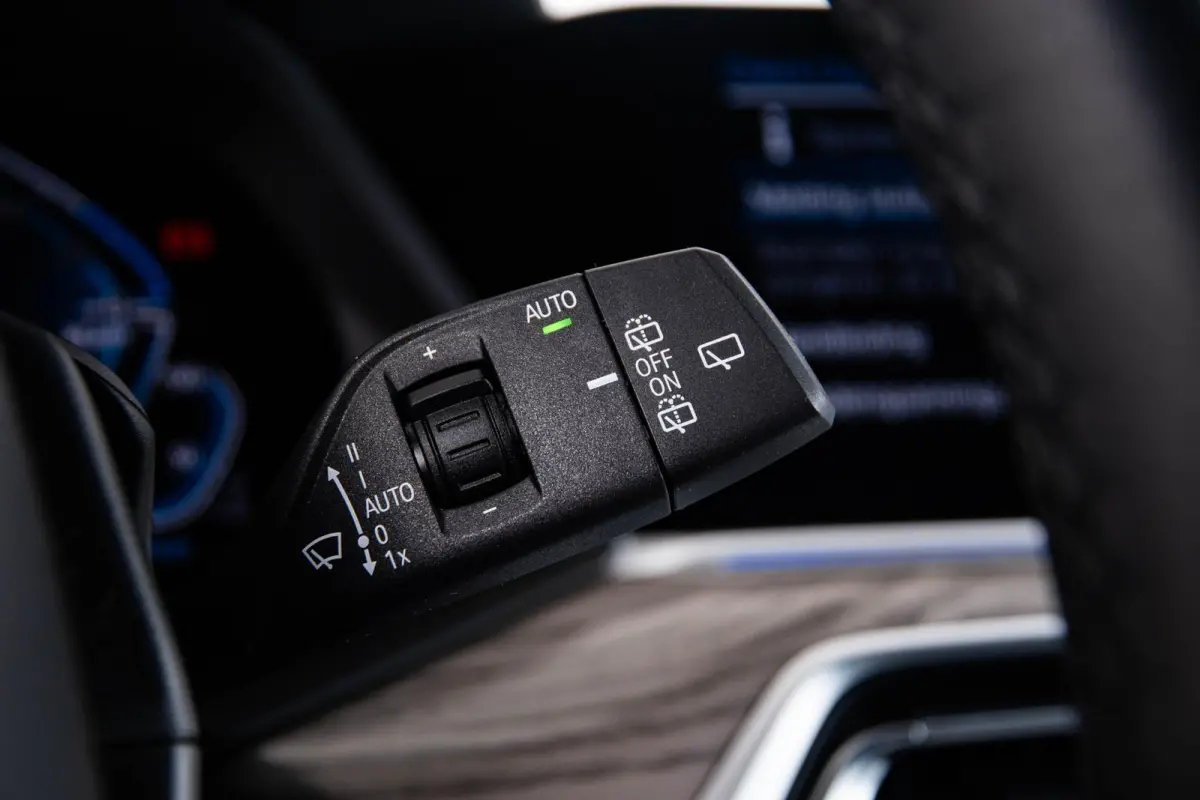 xDrive45e Driving Assistant Professional - Harman kardon - Head up - BMW Laserlight - Comfort Access - Warmte Comfort Pack - Comfortstoelen - Akoestische ramen - Parking Assistant Plus -