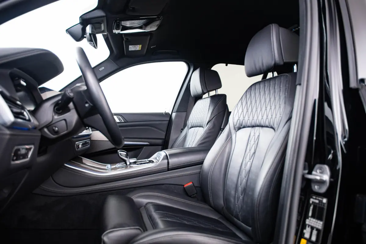 xDrive45e Driving Assistant Professional - Harman kardon - Head up - BMW Laserlight - Comfort Access - Warmte Comfort Pack - Comfortstoelen - Akoestische ramen - Parking Assistant Plus -