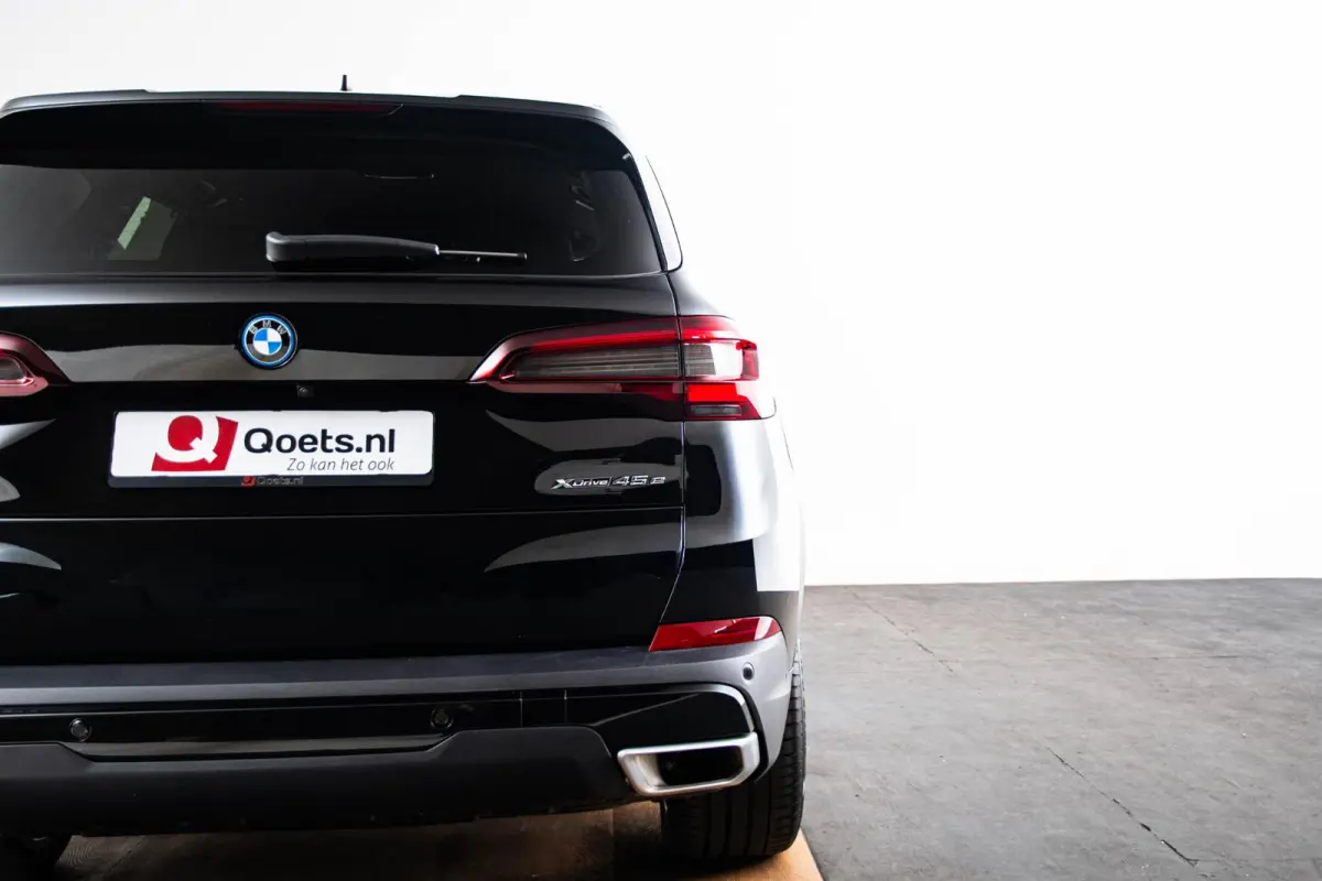 xDrive45e Driving Assistant Professional - Harman kardon - Head up - BMW Laserlight - Comfort Access - Warmte Comfort Pack - Comfortstoelen - Akoestische ramen - Parking Assistant Plus -