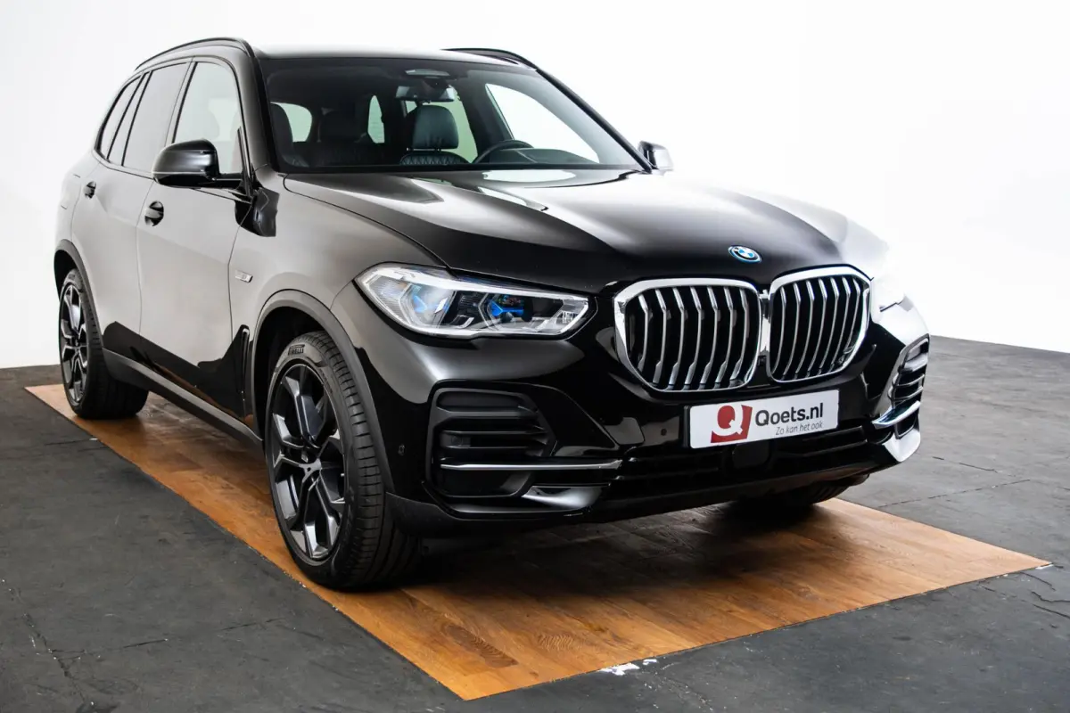 xDrive45e Driving Assistant Professional - Harman kardon - Head up - BMW Laserlight - Comfort Access - Warmte Comfort Pack - Comfortstoelen - Akoestische ramen - Parking Assistant Plus -