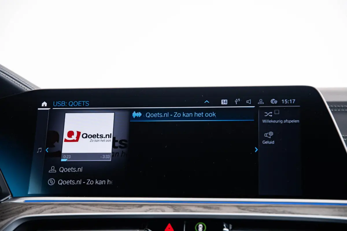 xDrive45e Driving Assistant Professional - Harman kardon - Head up - BMW Laserlight - Comfort Access - Warmte Comfort Pack - Comfortstoelen - Akoestische ramen - Parking Assistant Plus -