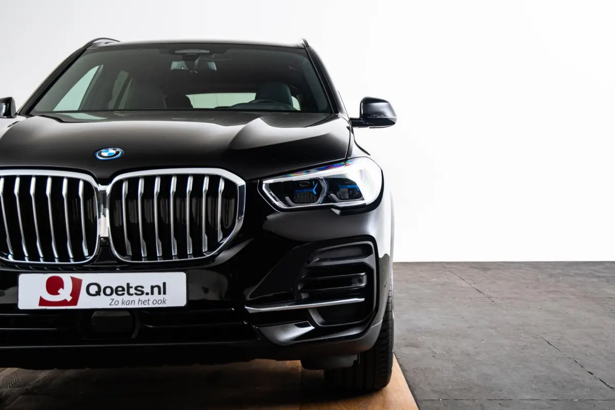 xDrive45e Driving Assistant Professional - Harman kardon - Head up - BMW Laserlight - Comfort Access - Warmte Comfort Pack - Comfortstoelen - Akoestische ramen - Parking Assistant Plus -