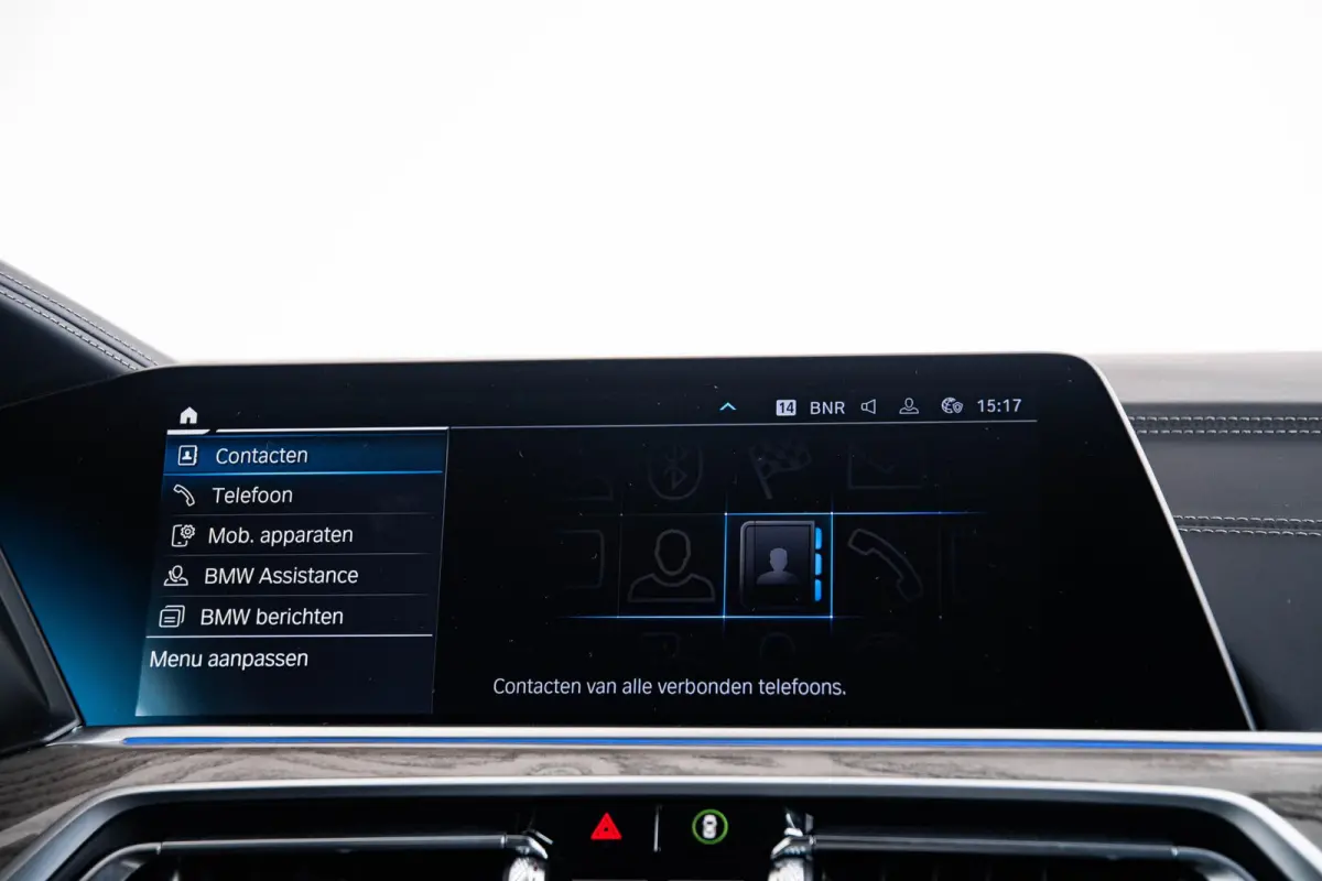 xDrive45e Driving Assistant Professional - Harman kardon - Head up - BMW Laserlight - Comfort Access - Warmte Comfort Pack - Comfortstoelen - Akoestische ramen - Parking Assistant Plus -