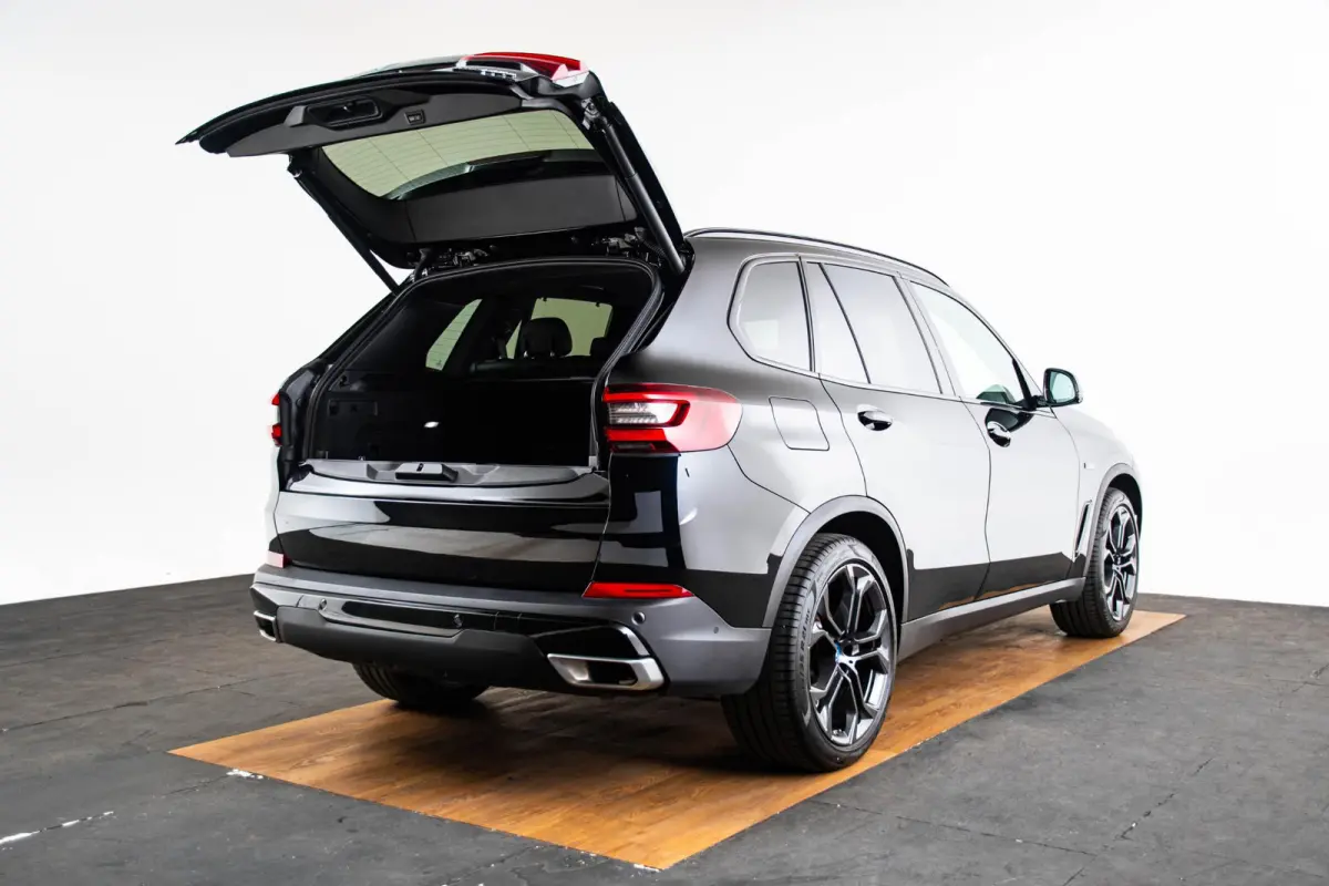 xDrive45e Driving Assistant Professional - Harman kardon - Head up - BMW Laserlight - Comfort Access - Warmte Comfort Pack - Comfortstoelen - Akoestische ramen - Parking Assistant Plus -