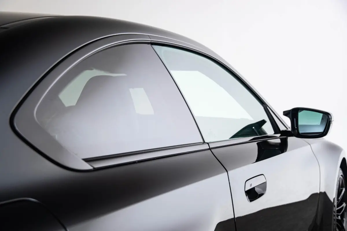 M2 Parking/Driving Assistant - Active Cruise Control - Harman Kardon - Ambiance verlichting - Stuurwielrand verwarmd - Elektrische verstelbare/verwarmde stoelen - Comfort Acces