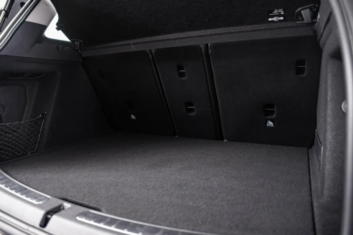 1.5 Cooper Panoramdak - Active Cruise Control - Driving/park Assistant - Harman Kardon - Achteruitrijcamera - Comfort acces - Elektrisch verwarmbare/verstelbare voorstoelen -
