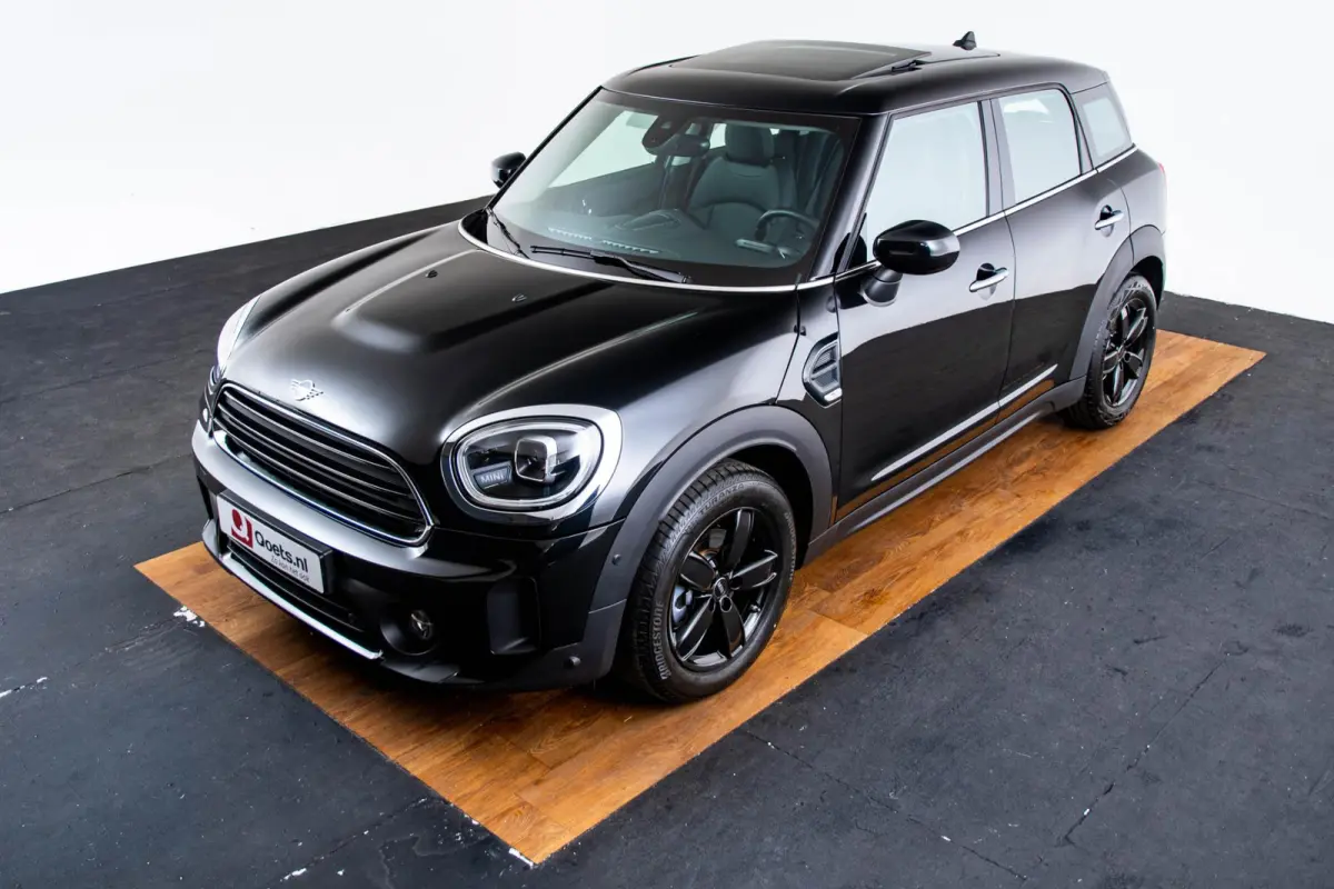1.5 Cooper Panoramdak - Active Cruise Control - Driving/park Assistant - Harman Kardon - Achteruitrijcamera - Comfort acces - Elektrisch verwarmbare/verstelbare voorstoelen -