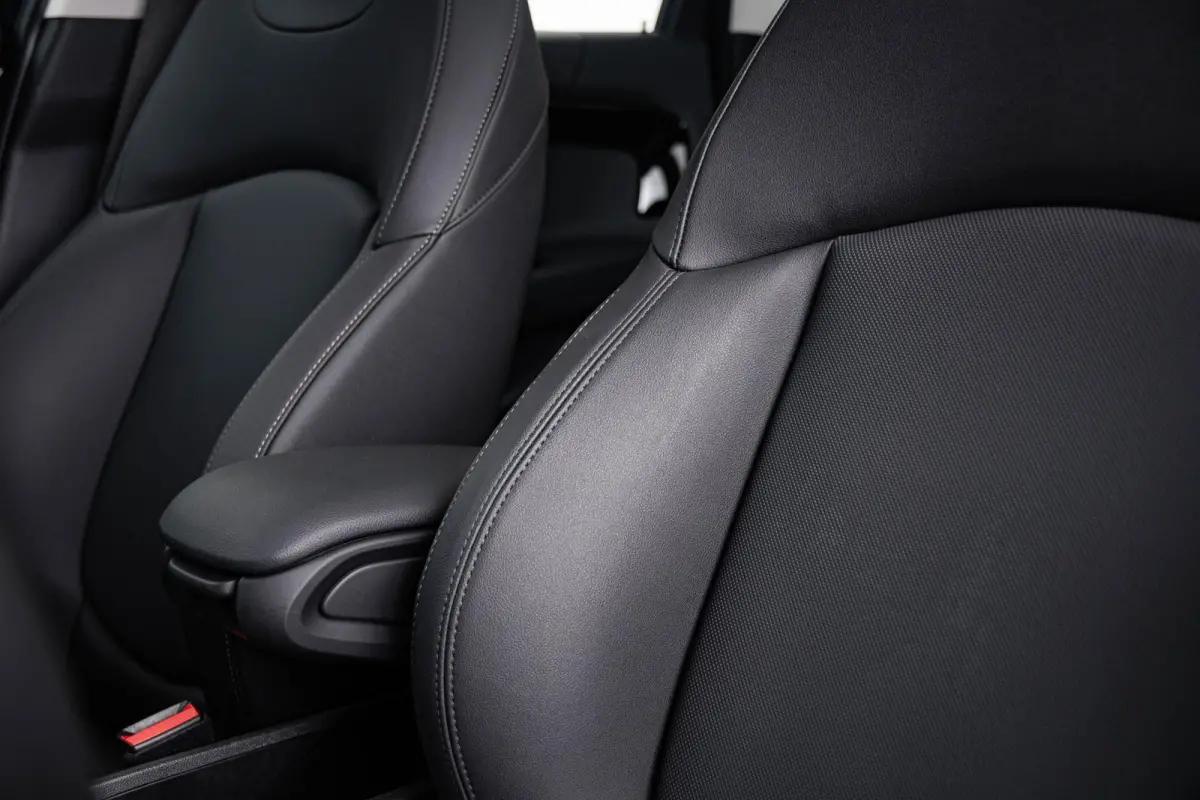 1.5 Cooper Panoramdak - Active Cruise Control - Driving/park Assistant - Harman Kardon - Achteruitrijcamera - Comfort acces - Elektrisch verwarmbare/verstelbare voorstoelen -