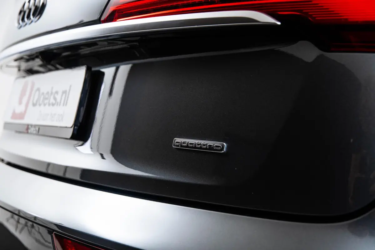 50 TFSI e S edition Panoramadak - Multifunctioneel stuur plus - interieurvoorverwarming - Audi soundsystem - Achterbank plus - Sportstoelen - stoelverwarming voor - Assistentiepakket City -