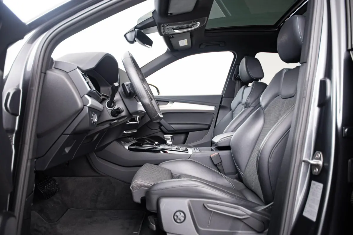 50 TFSI e S edition Panoramadak - Multifunctioneel stuur plus - interieurvoorverwarming - Audi soundsystem - Achterbank plus - Sportstoelen - stoelverwarming voor - Assistentiepakket City -