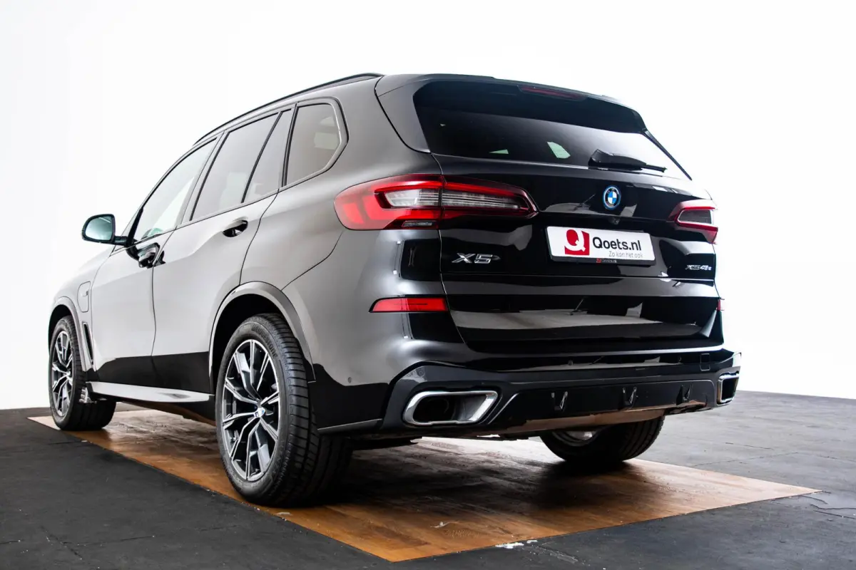 xDrive45e High Executive M Sport - Trekhaak - Panoramadak - Driving Assistant Professional - Warmte Comfort Pack Voor - Comfortstoelen  - Soft Close - BMW Laserlight - Comfort Access - Head 