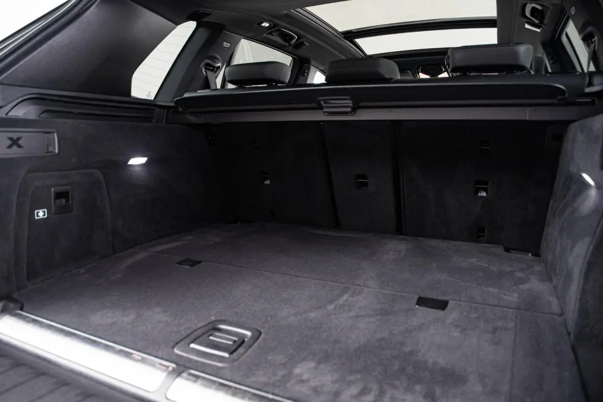 xDrive45e High Executive M Sport - Trekhaak - Panoramadak - Driving Assistant Professional - Warmte Comfort Pack Voor - Comfortstoelen  - Soft Close - BMW Laserlight - Comfort Access - Head 