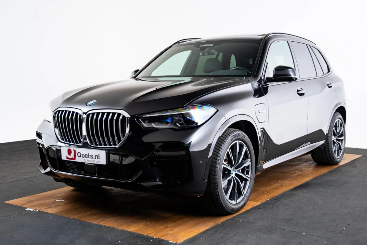 xDrive45e High Executive M Sport - Trekhaak - Panoramadak - Driving Assistant Professional - Warmte Comfort Pack Voor - Comfortstoelen  - Soft Close - BMW Laserlight - Comfort Access - Head 