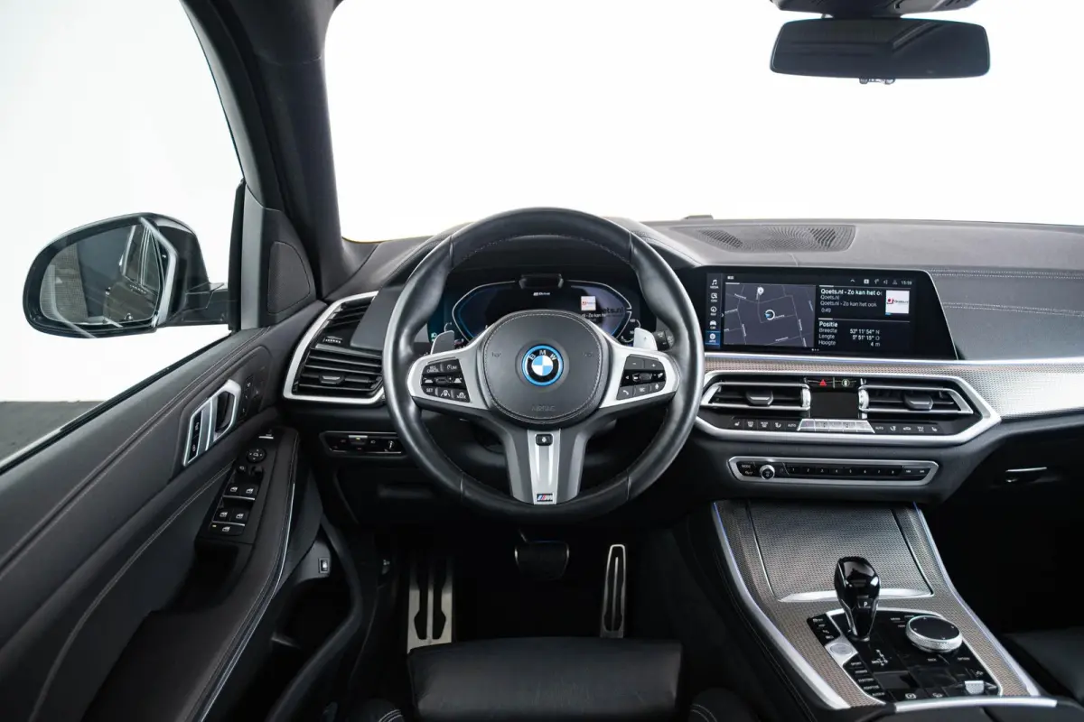 xDrive45e High Executive M Sport - Trekhaak - Panoramadak - Driving Assistant Professional - Warmte Comfort Pack Voor - Comfortstoelen  - Soft Close - BMW Laserlight - Comfort Access - Head 