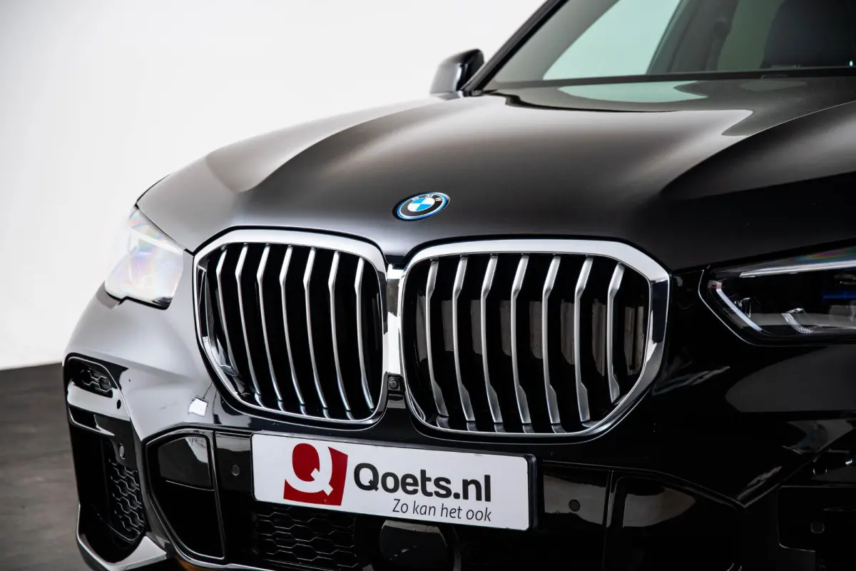 xDrive45e High Executive M Sport - Trekhaak - Panoramadak - Driving Assistant Professional - Warmte Comfort Pack Voor - Comfortstoelen  - Soft Close - BMW Laserlight - Comfort Access - Head 