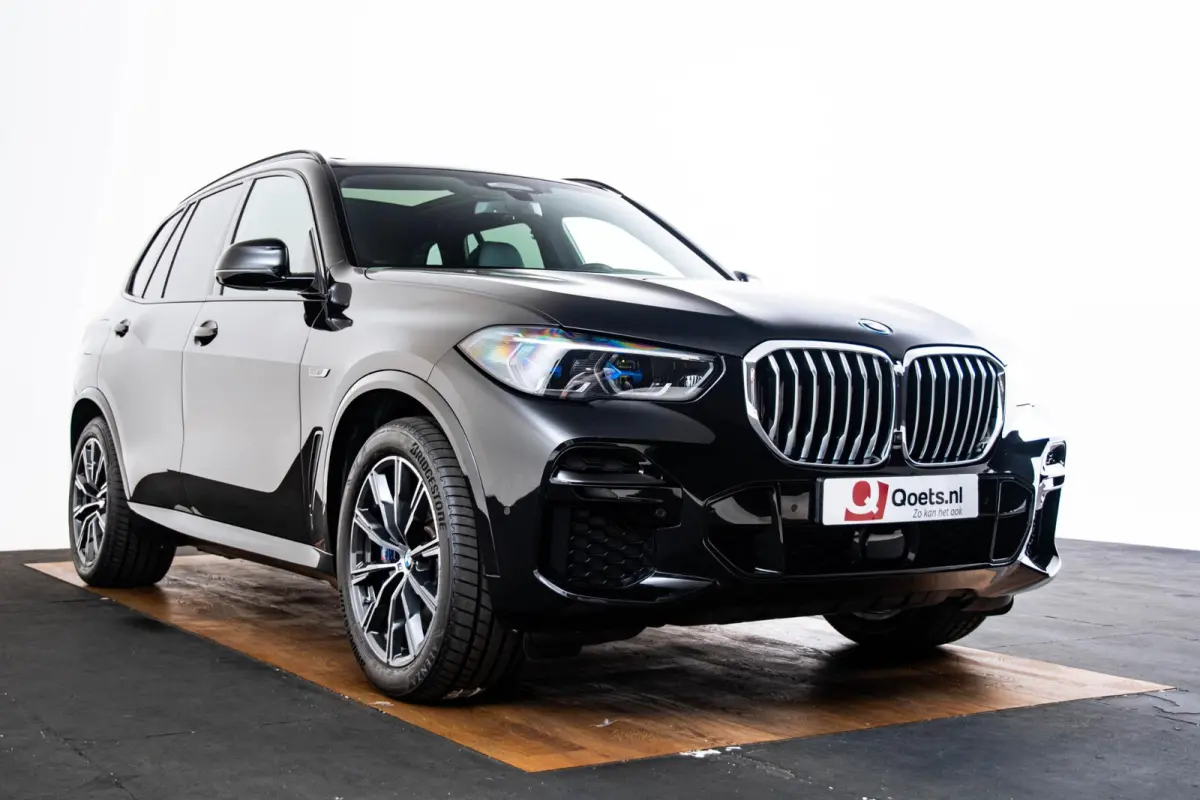xDrive45e High Executive M Sport - Trekhaak - Panoramadak - Driving Assistant Professional - Warmte Comfort Pack Voor - Comfortstoelen  - Soft Close - BMW Laserlight - Comfort Access - Head 