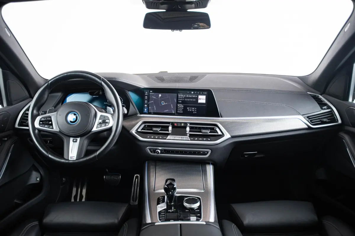 xDrive45e High Executive M Sport - Trekhaak - Panoramadak - Driving Assistant Professional - Warmte Comfort Pack Voor - Comfortstoelen  - Soft Close - BMW Laserlight - Comfort Access - Head 