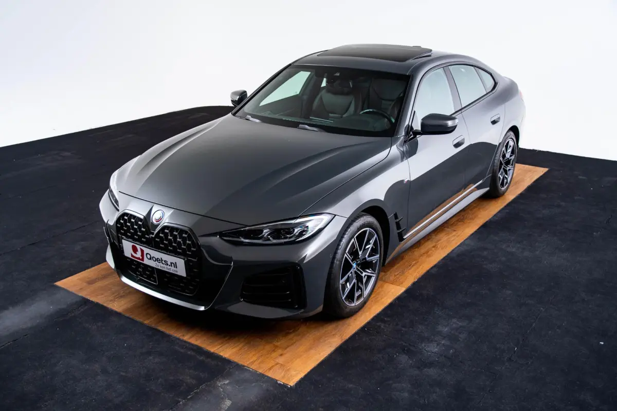 420i High Executive M-sport - Schuifdak - Leder - Comfort Access - Parking Assistant - HiFi System - Live Cockpit Professional