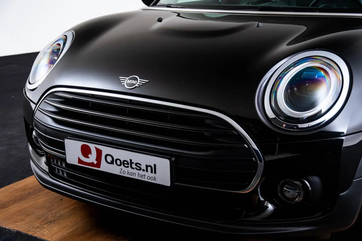 1.5 One Classic LED koplampen - PDC - Navigatie - Airco - 17 inch - Cruise Control - Sportstoelen