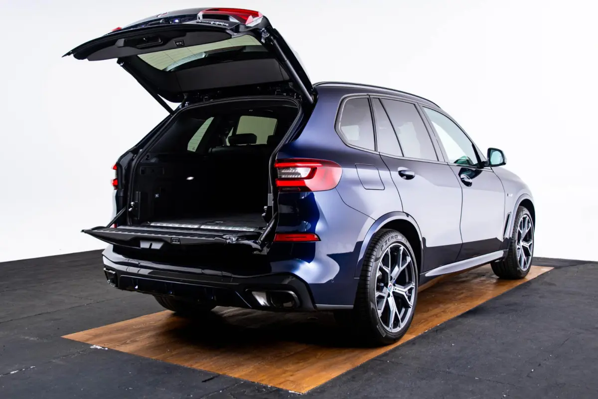 xDrive45e High Executive M Sport - Panoramdak - BMW Laserlight - Driving Assistant Professional - Head up - harman kardon - Stoelventilatie/Massage - Warmte Comfort Pack - Comfortstoelen  -