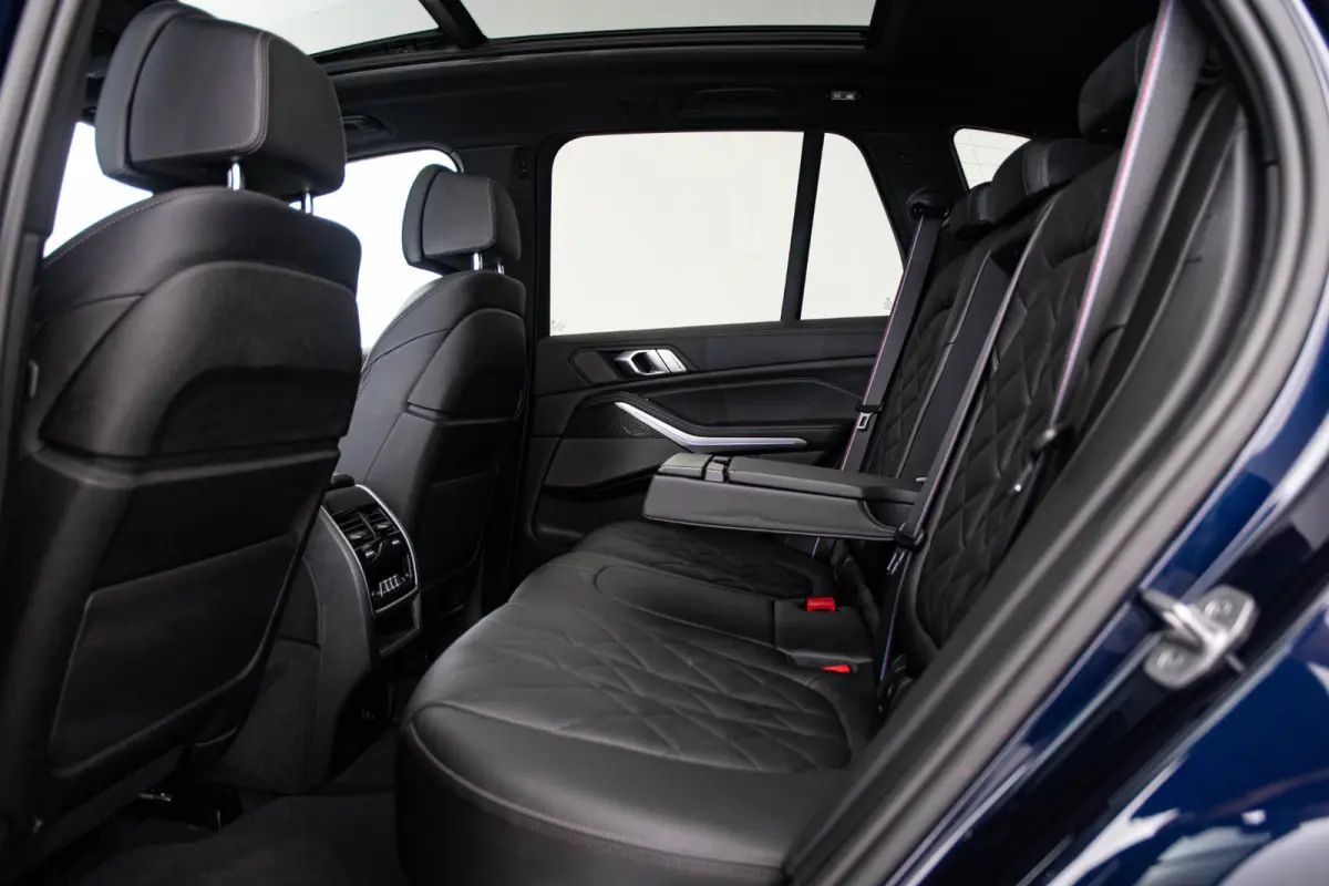 xDrive45e High Executive M Sport - Panoramdak - BMW Laserlight - Driving Assistant Professional - Head up - harman kardon - Stoelventilatie/Massage - Warmte Comfort Pack - Comfortstoelen  -