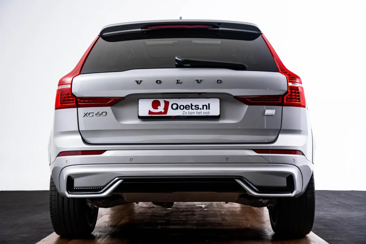 2.0 T8 Plug-in hybrid AWD Ultimate Dark Panoramadak - Adaptieve Cruise Control - Harman kardon - Stoelverwarming voor/achter - Stuurwielverwarming - Stoelen voor elektrisch verstelbaar -