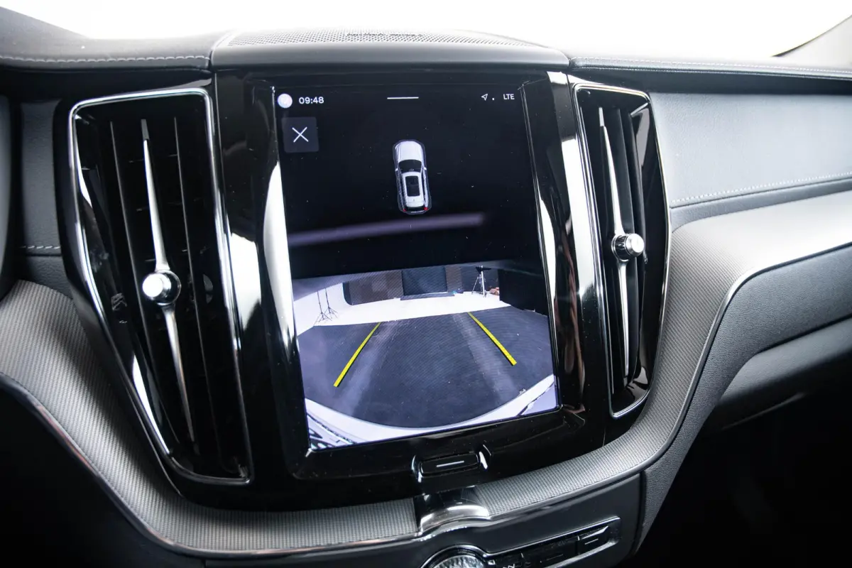 2.0 T8 Plug-in hybrid AWD Ultimate Dark Panoramadak - Adaptieve Cruise Control - Harman kardon - Stoelverwarming voor/achter - Stuurwielverwarming - Stoelen voor elektrisch verstelbaar -