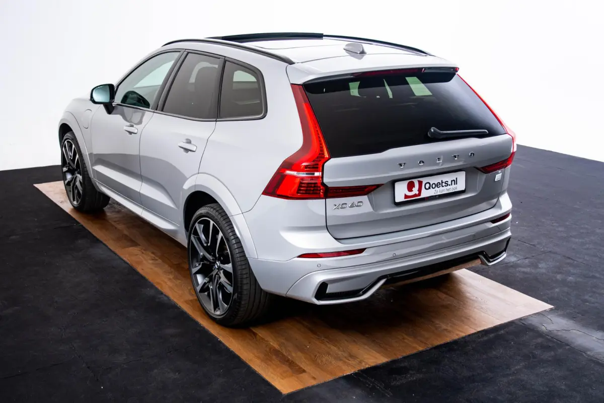 2.0 T8 Plug-in hybrid AWD Ultimate Dark Panoramadak - Adaptieve Cruise Control - Harman kardon - Stoelverwarming voor/achter - Stuurwielverwarming - Stoelen voor elektrisch verstelbaar -