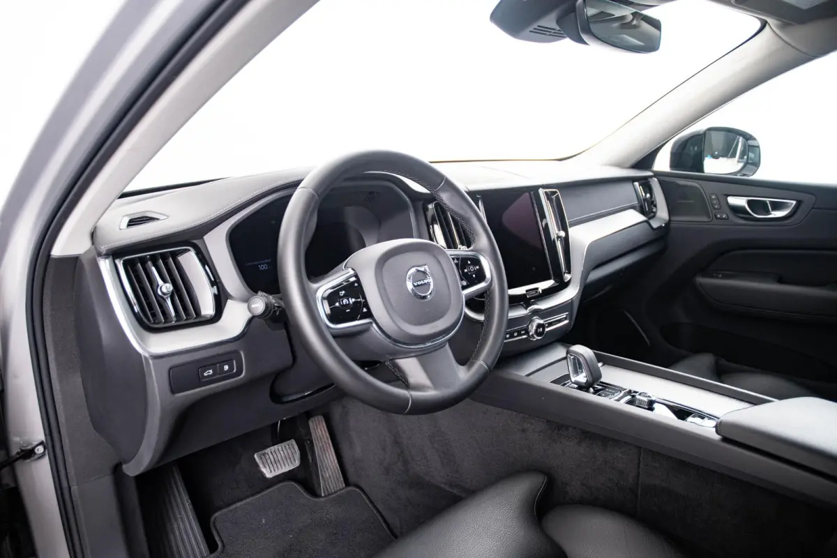 2.0 T8 Plug-in hybrid AWD Ultimate Dark Panoramadak - Adaptieve Cruise Control - Harman kardon - Stoelverwarming voor/achter - Stuurwielverwarming - Stoelen voor elektrisch verstelbaar -