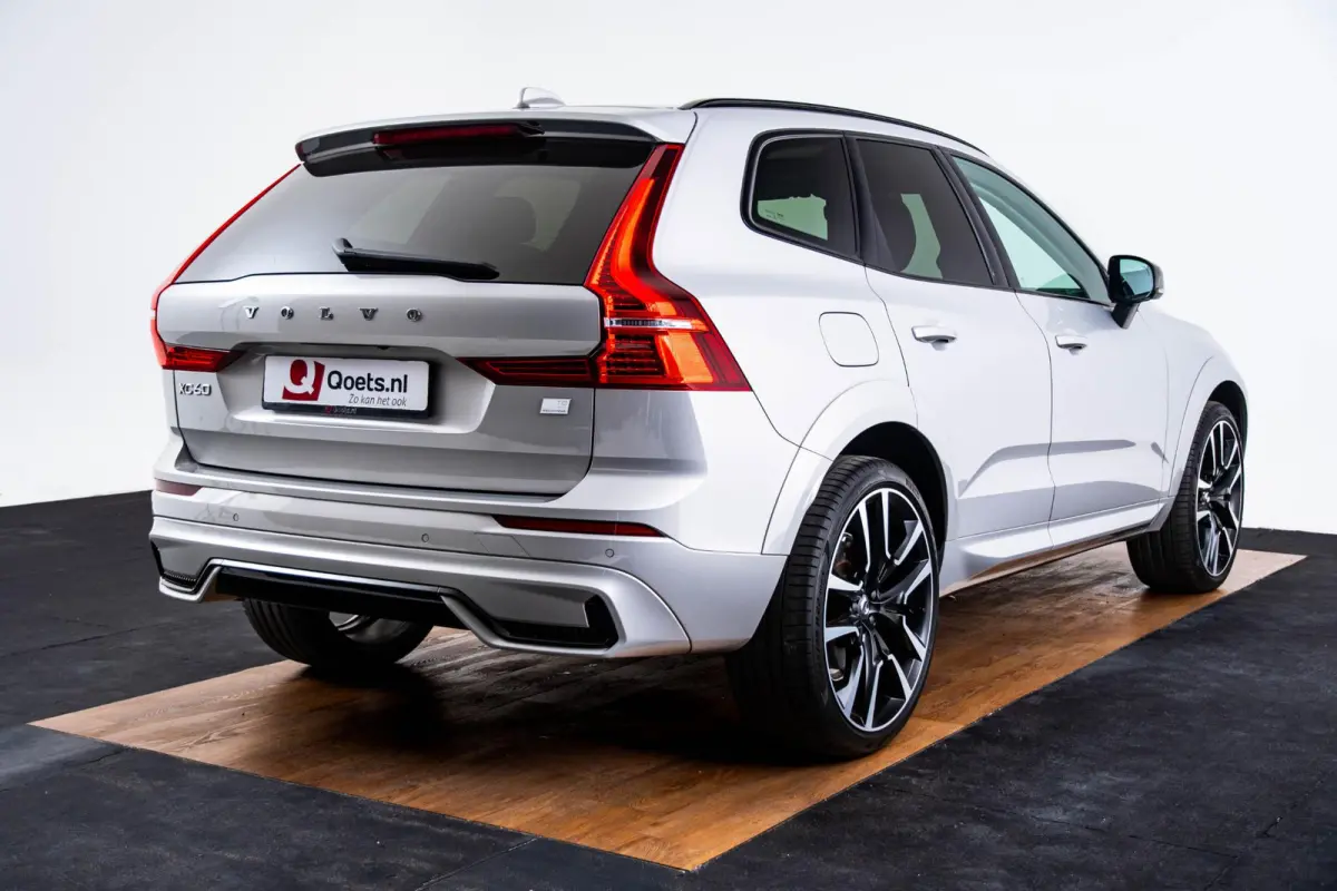 2.0 T8 Plug-in hybrid AWD Ultimate Dark Panoramadak - Adaptieve Cruise Control - Harman kardon - Stoelverwarming voor/achter - Stuurwielverwarming - Stoelen voor elektrisch verstelbaar -