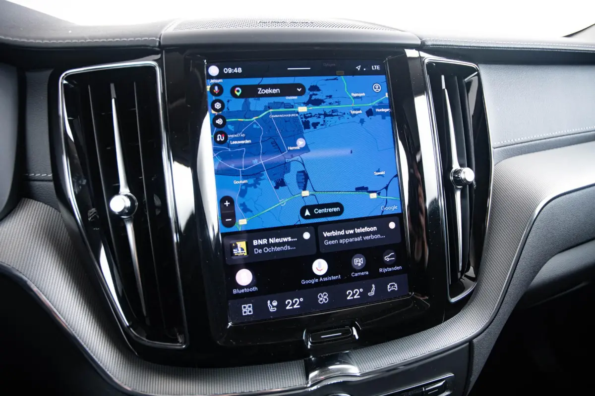 2.0 T8 Plug-in hybrid AWD Ultimate Dark Panoramadak - Adaptieve Cruise Control - Harman kardon - Stoelverwarming voor/achter - Stuurwielverwarming - Stoelen voor elektrisch verstelbaar -
