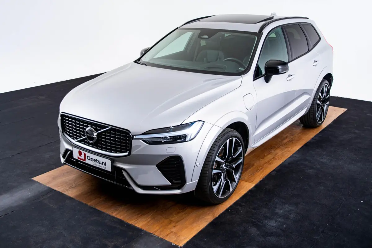 2.0 T8 Plug-in hybrid AWD Ultimate Dark Panoramadak - Adaptieve Cruise Control - Harman kardon - Stoelverwarming voor/achter - Stuurwielverwarming - Stoelen voor elektrisch verstelbaar -