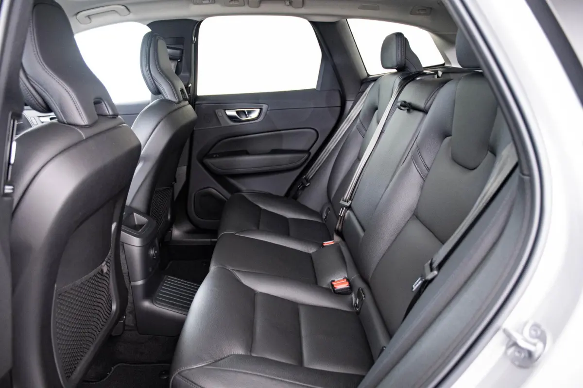 2.0 T8 Plug-in hybrid AWD Ultimate Dark Panoramadak - Adaptieve Cruise Control - Harman kardon - Stoelverwarming voor/achter - Stuurwielverwarming - Stoelen voor elektrisch verstelbaar -