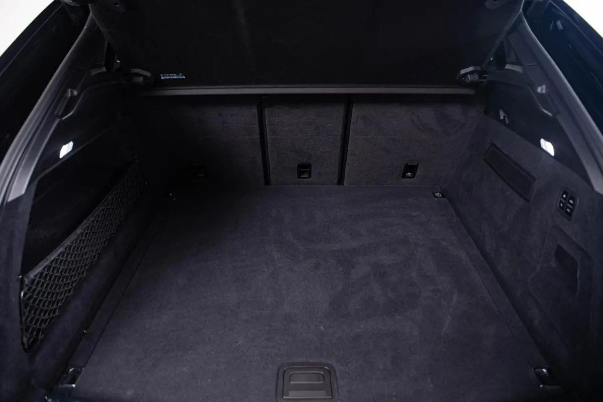 4.0 S Trekhaak - Stoelventilatie/verwarming  - Bijrijdersdisplay - Sport chrono - Stuurbekrachtiging Plus - BOSE - 3D Surround View - Head up - adaptieve cruise control -