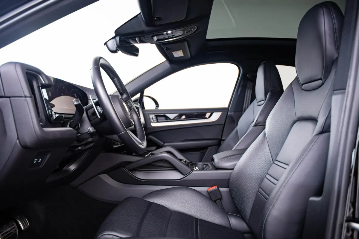 4.0 S Trekhaak - Stoelventilatie/verwarming  - Bijrijdersdisplay - Sport chrono - Stuurbekrachtiging Plus - BOSE - 3D Surround View - Head up - adaptieve cruise control -