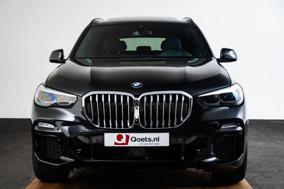 xDrive30d High Executive M Sport - Trekhaak - Panoramadak - Comfortstoelen - Warmte Comfort Pack - CraftedClarity - Getinte Ruiten - Comfort Access - Active Cruise Control - Parking Assistan