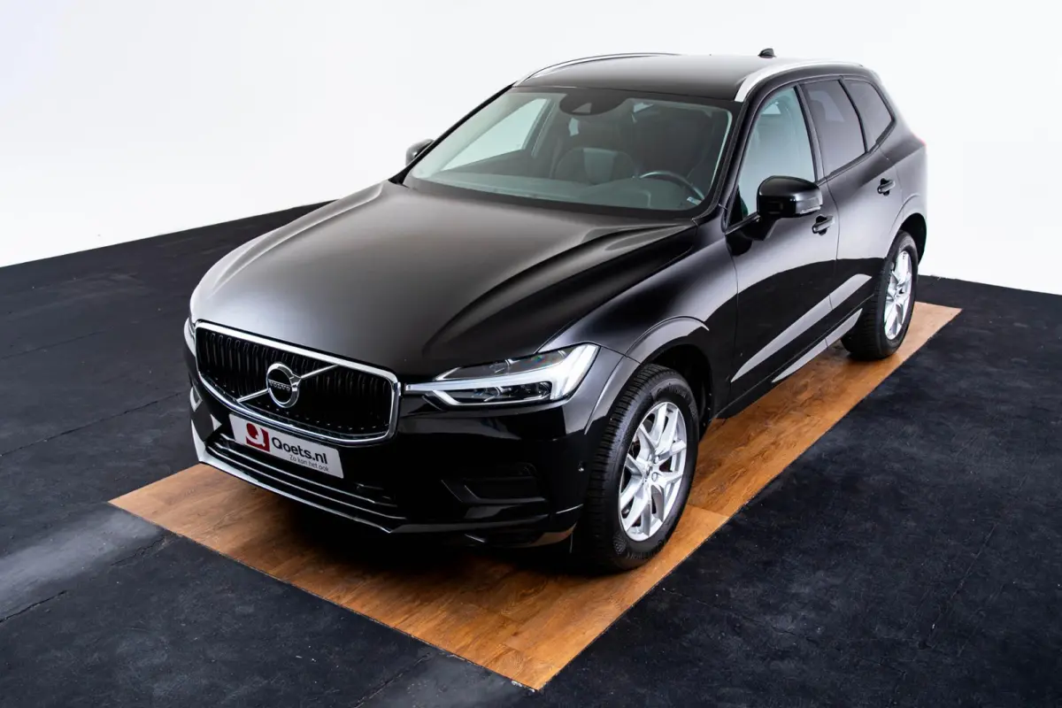 2.0 T5 Momentum Trekhaak - Smartphone integratie - Park Assist Pilot - Navigatie - Camera - Climate Control - PDC