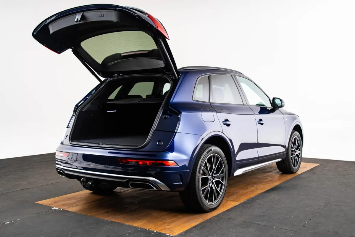 50 TFSI e S edition Trekhaak - Privacy glas - Interieurvoorverwarming - Audi soundsystem - Achterbank plus - Sportstoelen vóór - Lendensteunen vóór, elektrisch verstelbaar - Cruise contr