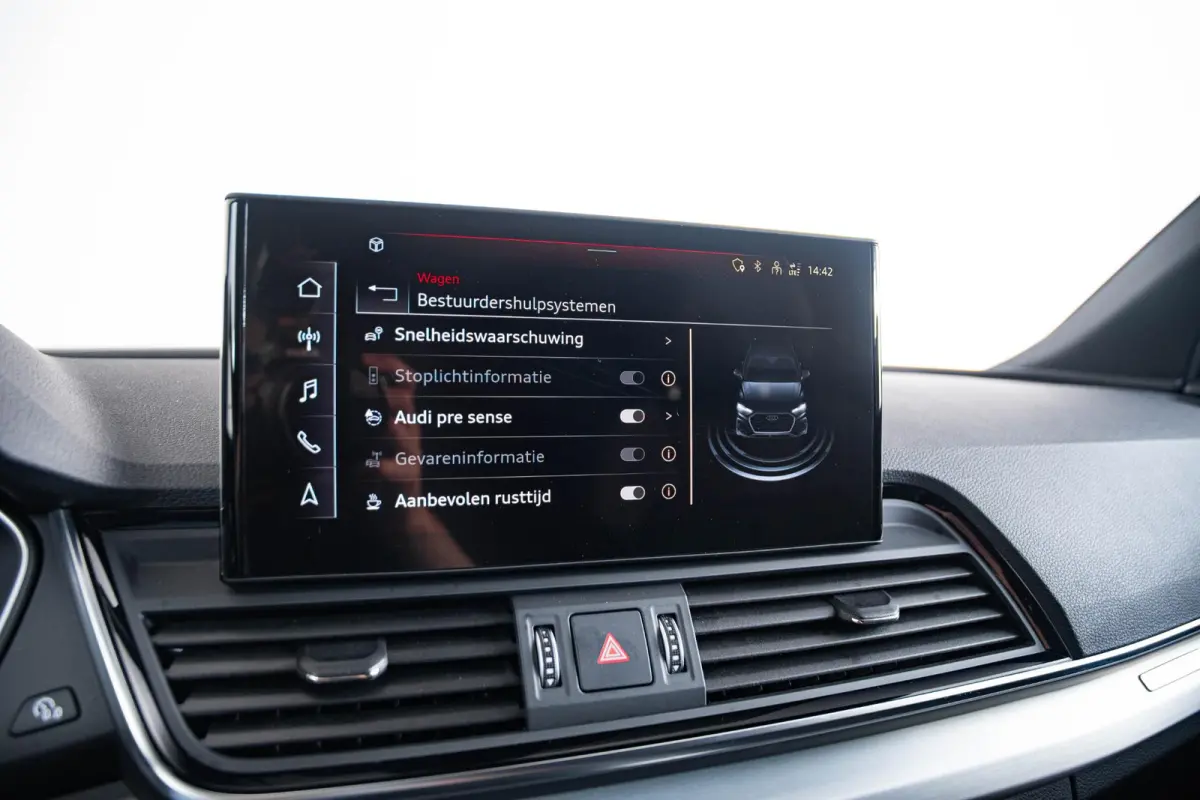 50 TFSI e S edition Trekhaak - Privacy glas - Interieurvoorverwarming - Audi soundsystem - Achterbank plus - Sportstoelen vóór - Lendensteunen vóór, elektrisch verstelbaar - Cruise contr