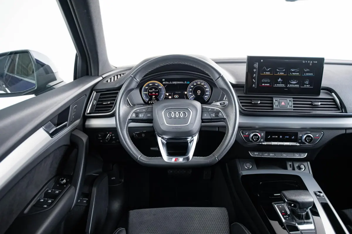 50 TFSI e S edition Trekhaak - Privacy glas - Interieurvoorverwarming - Audi soundsystem - Achterbank plus - Sportstoelen vóór - Lendensteunen vóór, elektrisch verstelbaar - Cruise contr