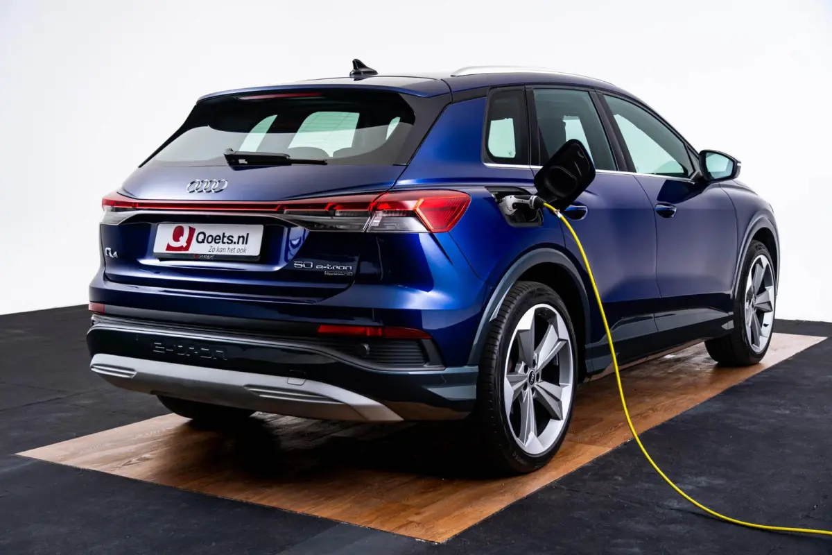 50 quattro Advanced edition 77 kWh Interieurpakket S line - Trekhaak - Comfortpakket plus - MMI navigatie pro - Assistentiepakket plus - Dynamic pakket plus - Veiligheidspakket plus - Sonos 