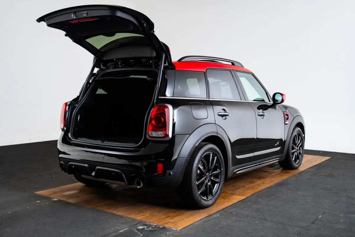 John Cooper Works ALL4 Chili Panoramadak - Head-up - Adaptive Cruise Control - Harman Kardon - Camera - Stoelverwarming - Navigatiesysteem - Park Assistant