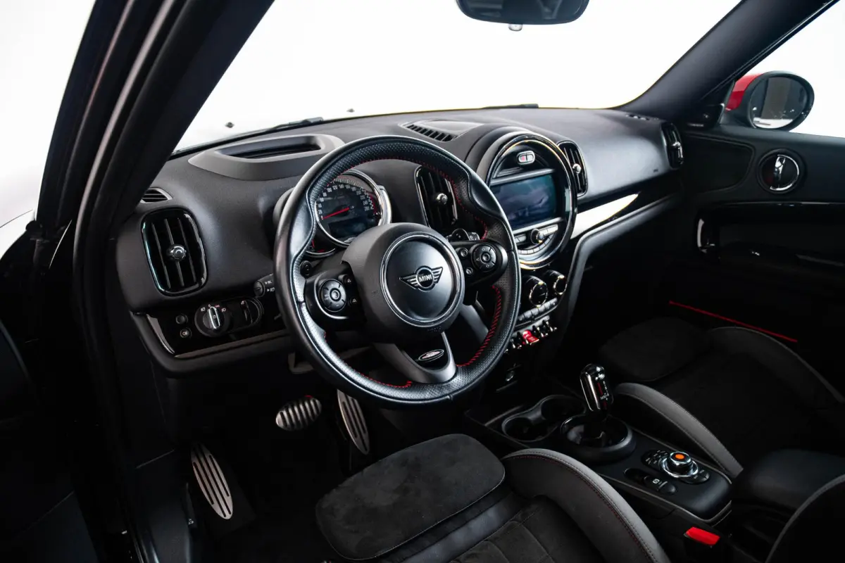 John Cooper Works ALL4 Chili Panoramadak - Head-up - Adaptive Cruise Control - Harman Kardon - Camera - Stoelverwarming - Navigatiesysteem - Park Assistant