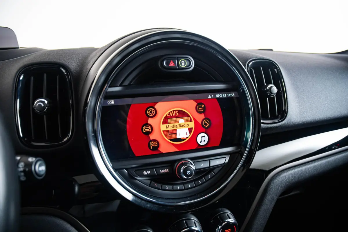 John Cooper Works ALL4 Chili Panoramadak - Head-up - Adaptive Cruise Control - Harman Kardon - Camera - Stoelverwarming - Navigatiesysteem - Park Assistant