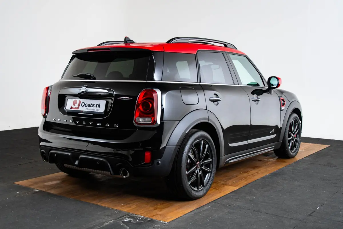 John Cooper Works ALL4 Chili Panoramadak - Head-up - Adaptive Cruise Control - Harman Kardon - Camera - Stoelverwarming - Navigatiesysteem - Park Assistant