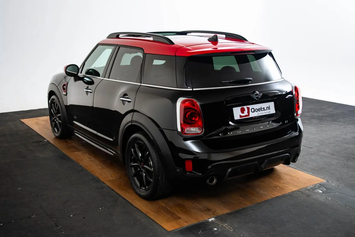 John Cooper Works ALL4 Chili Panoramadak - Head-up - Adaptive Cruise Control - Harman Kardon - Camera - Stoelverwarming - Navigatiesysteem - Park Assistant